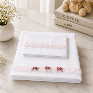 Set 3pz lenzuolino per culla e carrozzina Bianco con Stripe Rosa - Lenzuolo sopra cm 90 x 120 + Coprimaterasso angolato cm 48 x 84 + Federa cm 35 x 40
